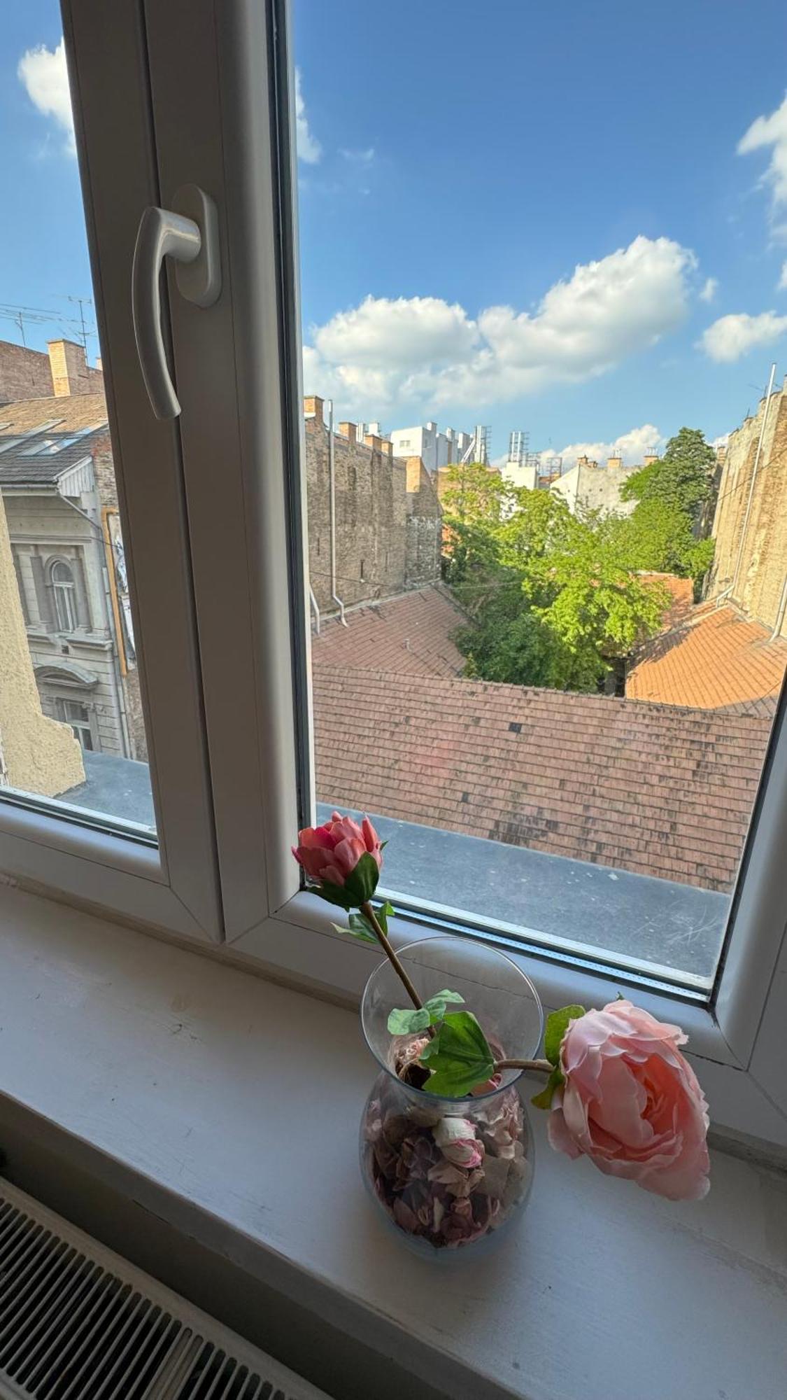 Vibes * Budapešť
